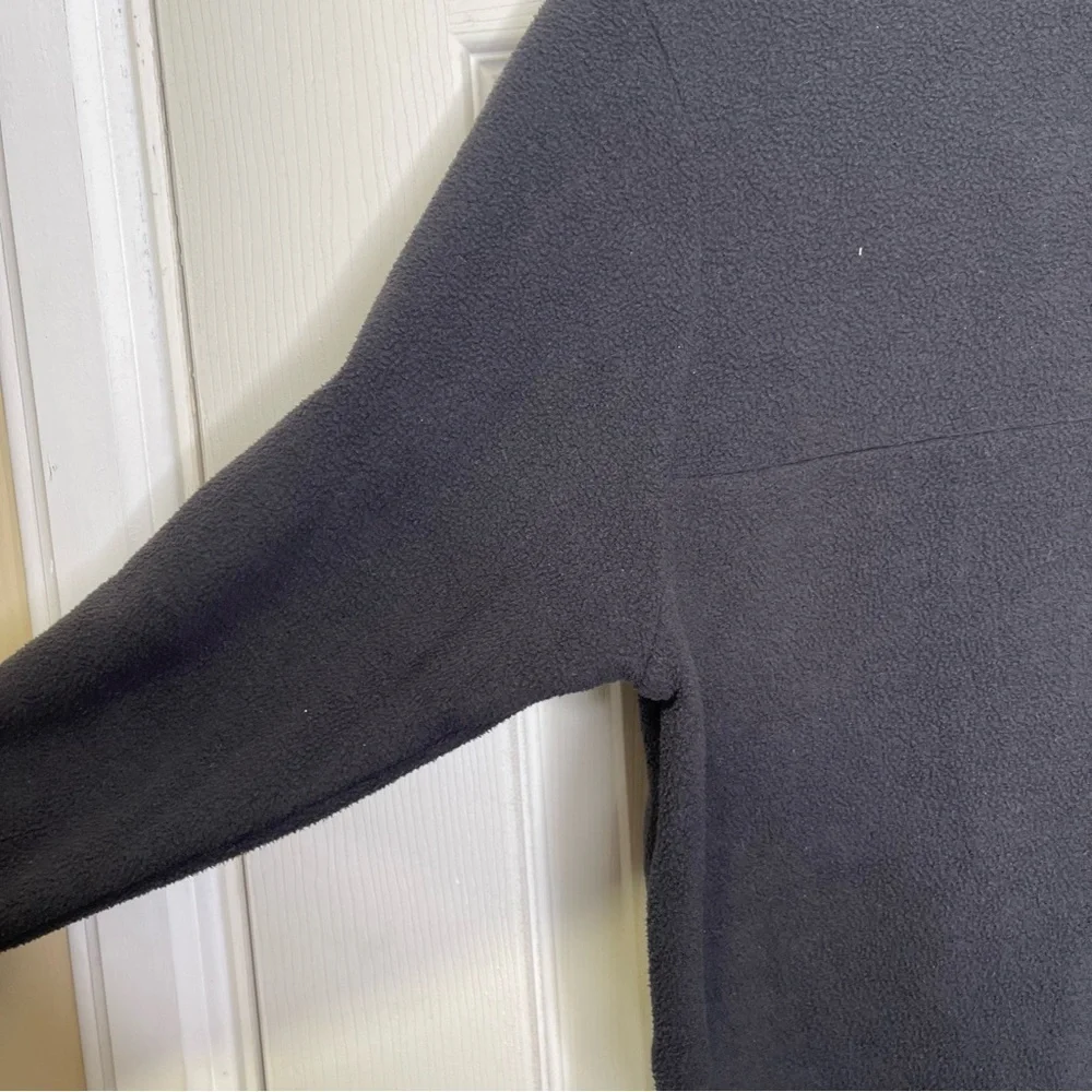 The North Face Circular Design Black Men’s Half Zip Pull Over Sz S